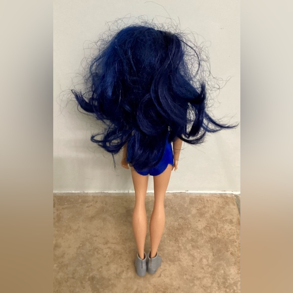 Super Woman Hero Doll - Picture 4 of 11